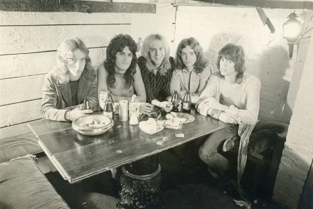 AEROSMITH lança "Aerosmith – 1971: The Road Starts Hear", sua mais antiga e  conhecida gravação de ensaio - Roadie Crew