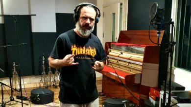 Photo of Vocalista do CASA DAS MÁQUINAS, guitarrista do WITCHLUST e integrantes do PETTALOM gravam cover na quarentena