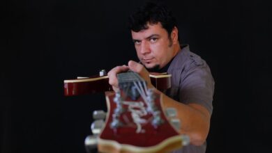 Photo of Guitarrista mineiro BETO LANI lança lyric video de “Lá no Final”
