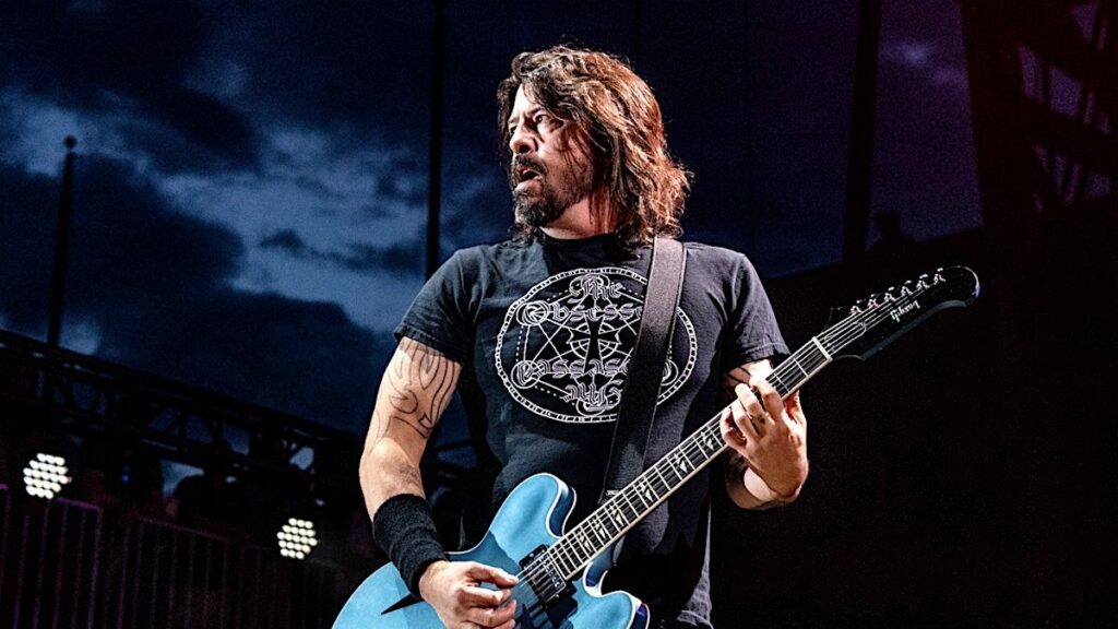 Dave Grohl diz qual é a melhor banda que já abriu para o Foo Fighters