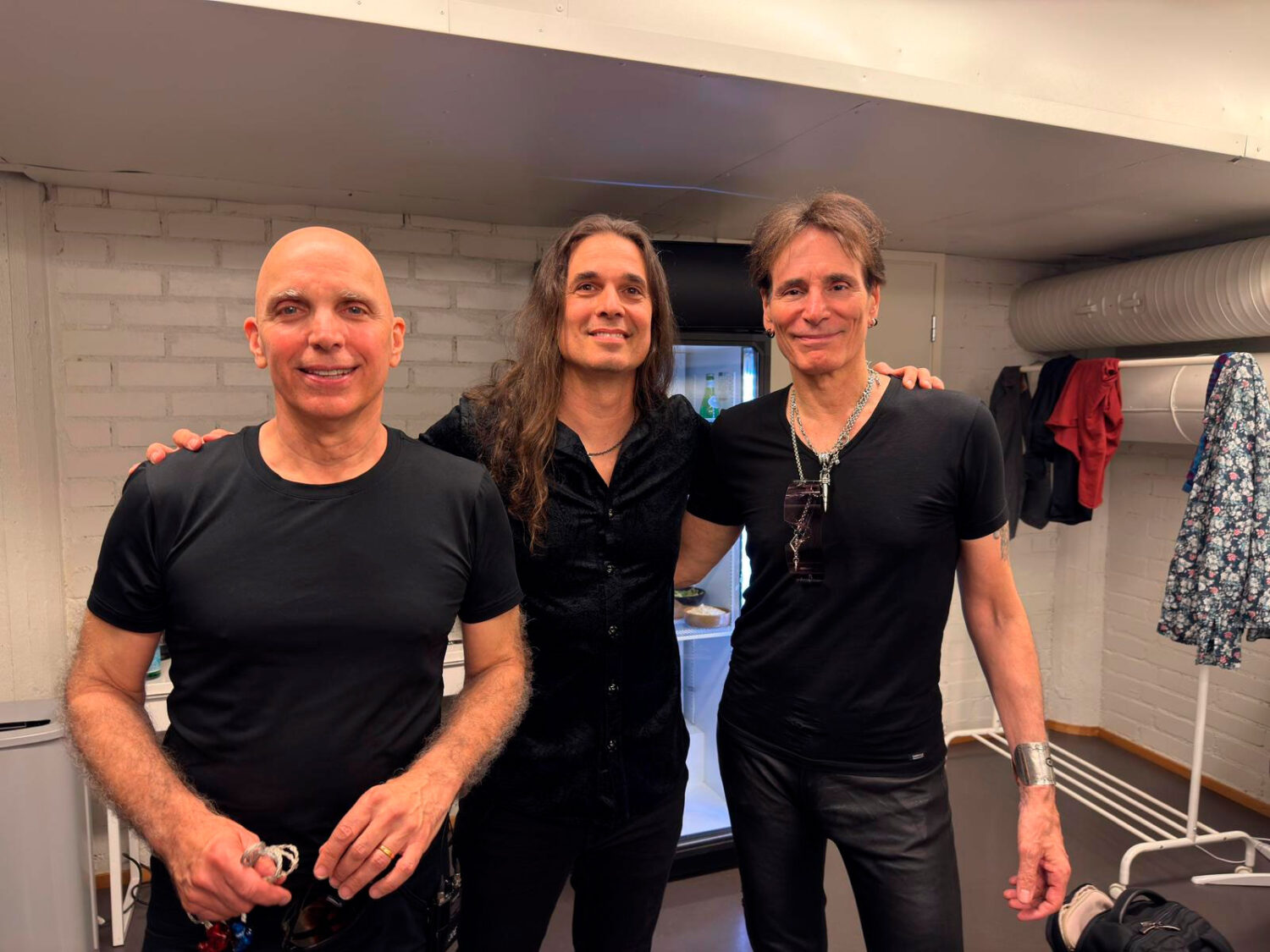 G3? De volta à Finlândia, KIKO LOUREIRO se junta a JOE SATRIANI e STEVE VAI em jam session