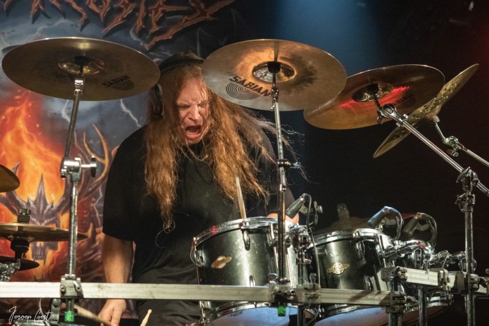 LEE HARRISON fala sobre o MONSTROSITY e demais projetos