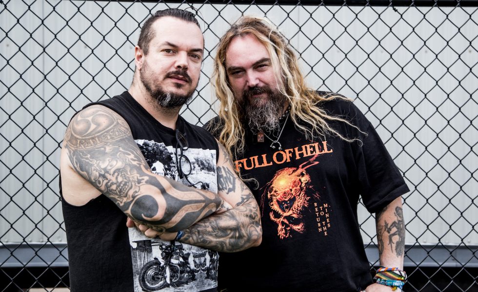 CAVALERA: Max e Iggor regravam disco do Sepultura com faixa inédita