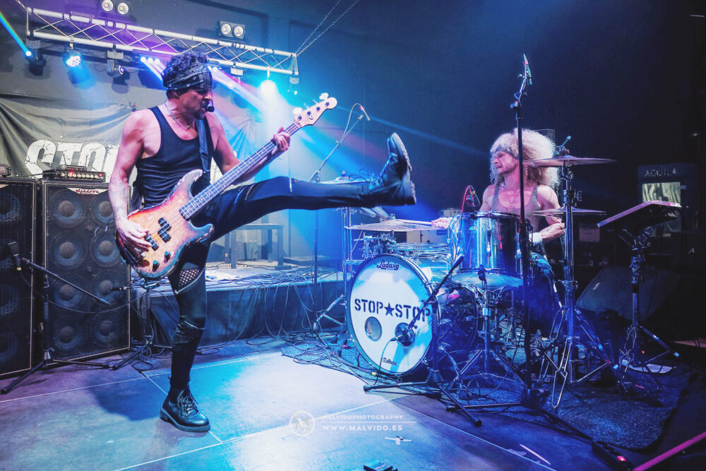 StOp, sToP!: DESAFIANDO LIMITES, DUPLA HARD ROCK EUROPEIA PROMETE ESTREIA EXPLOSIVA NO BRASIL