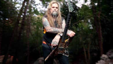 Photo of Ex-W.A.S.P., CHRIS HOLMES diz que, ao contrário de BLACKIE LAWLESS, NIKKI SIXX (MÖTLEY CRÜE) o ajudou nos custos contra o câncer
