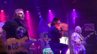 Photo of Confira Michael Anthony, John 5 e Corey Taylor tocando clássicos do VAN HALEN na Califórnia