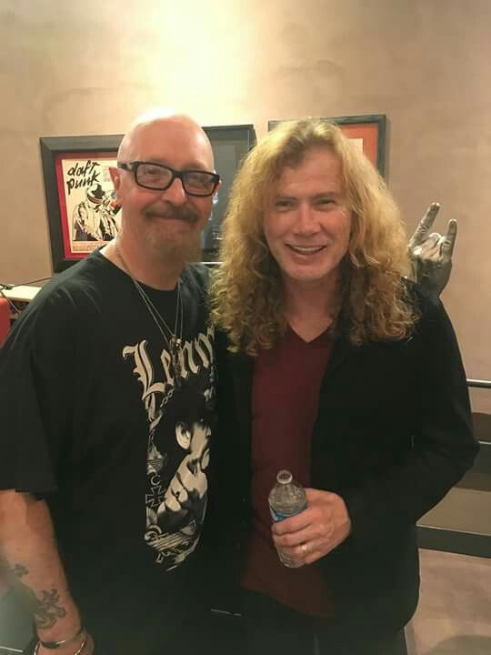 Megadeth: Dave Mustaine solta nota sobre Kiko Loureiro, mas em