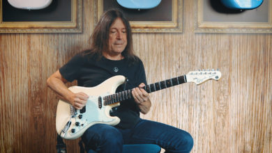 Photo of Dia de Guitarrista: aprenda com FAISKA dez riffs que fizeram parte da história do rock