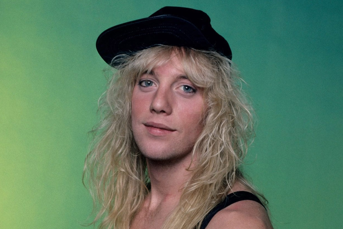 WARRANT finaliza faixa inédita deixada pelo saudoso JANI LANE