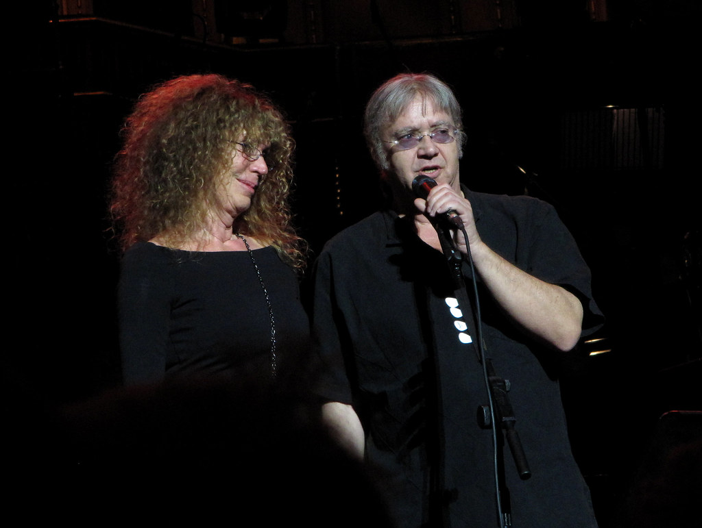 DEEP PURPLE lamenta morte de VICKY LORD, esposa do saudoso tecladista JON LORD